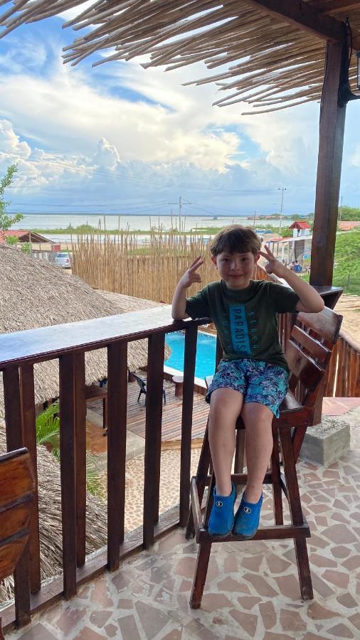 Camarones Hostal Castillo Del Mar מראה חיצוני תמונה