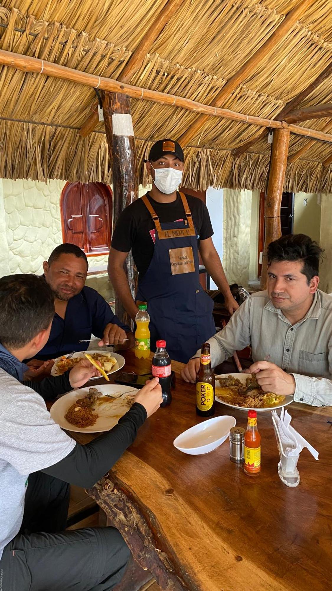 Camarones Hostal Castillo Del Mar מראה חיצוני תמונה